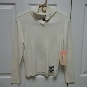 DESIGNER ORIGINALS SWEATER